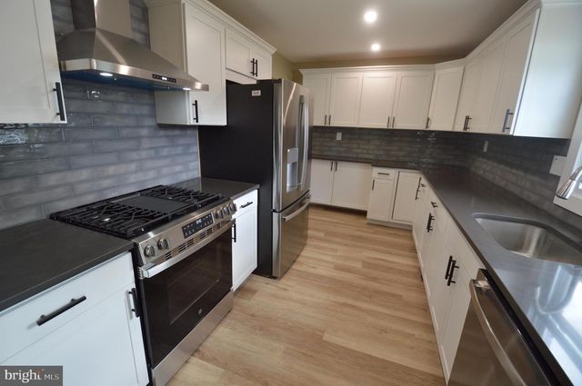 3 SEDGWICK RD, Hamilton, NJ 08690
