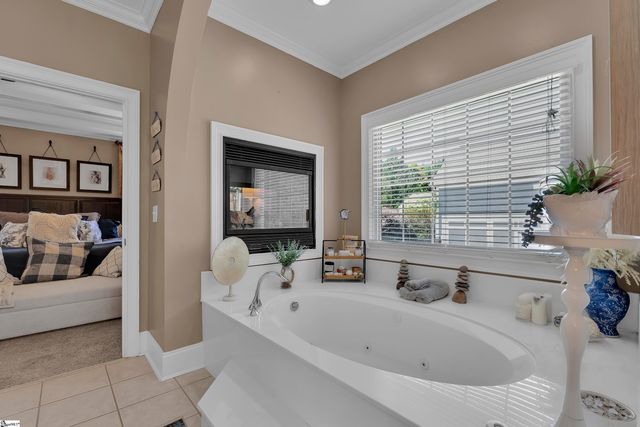 204 Parkside Drive, Simpsonville, SC 29681