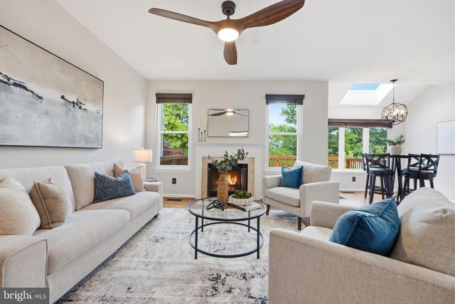 21549 TROWBRIDGE SQ, Ashburn, VA 20147