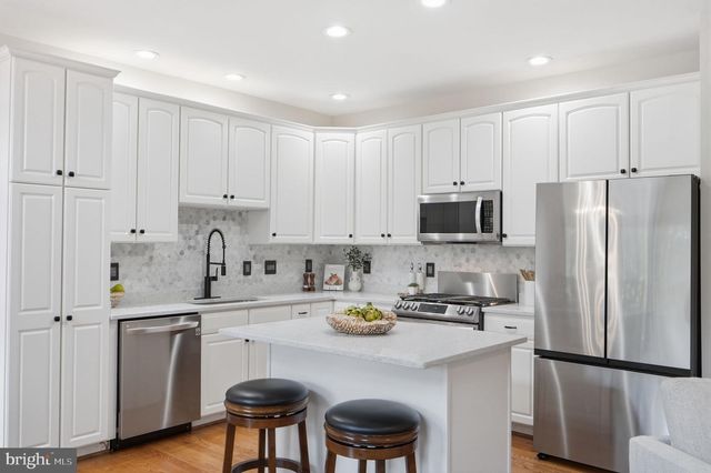 21549 TROWBRIDGE SQ, Ashburn, VA 20147