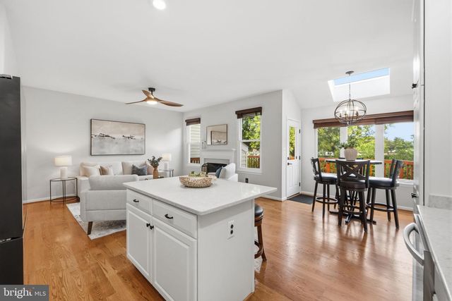 21549 TROWBRIDGE SQ, Ashburn, VA 20147