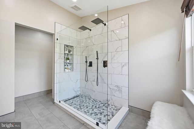 21549 TROWBRIDGE SQ, Ashburn, VA 20147