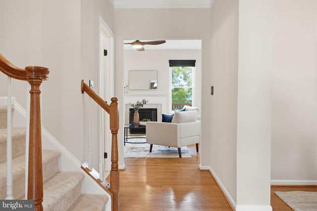 21549 TROWBRIDGE SQ, Ashburn, VA 20147