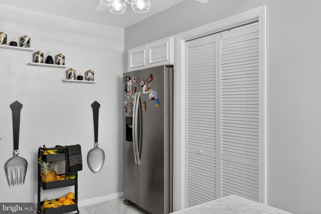 1111 WILLIAMSBURG RD, Lancaster, PA 17603