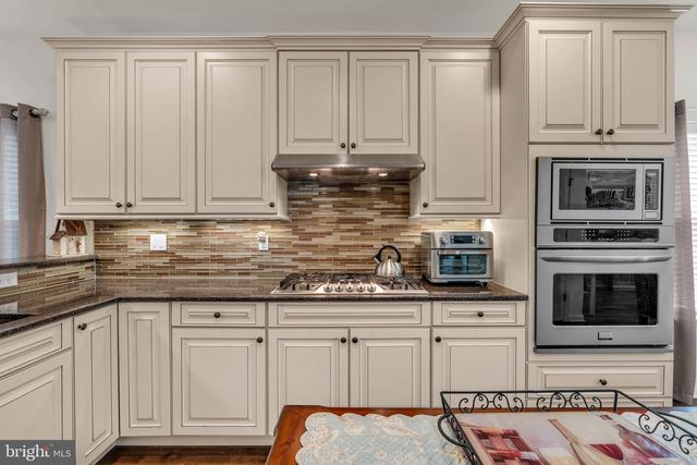 25 TWILIGHT DR, Barnegat, NJ 08005