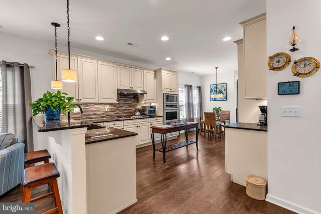 25 TWILIGHT DR, Barnegat, NJ 08005
