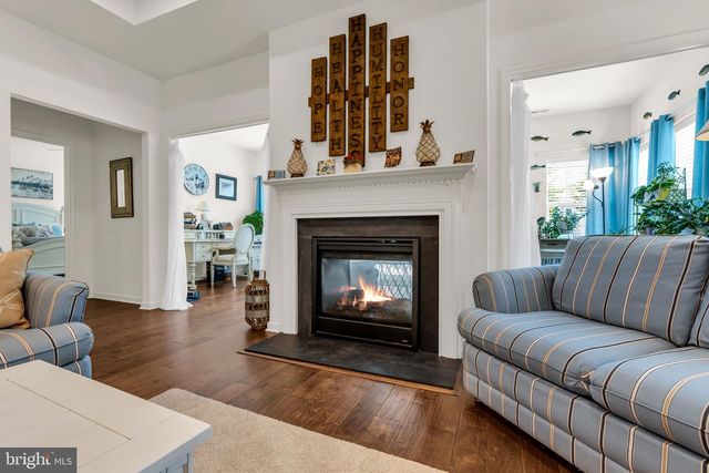 25 TWILIGHT DR, Barnegat, NJ 08005