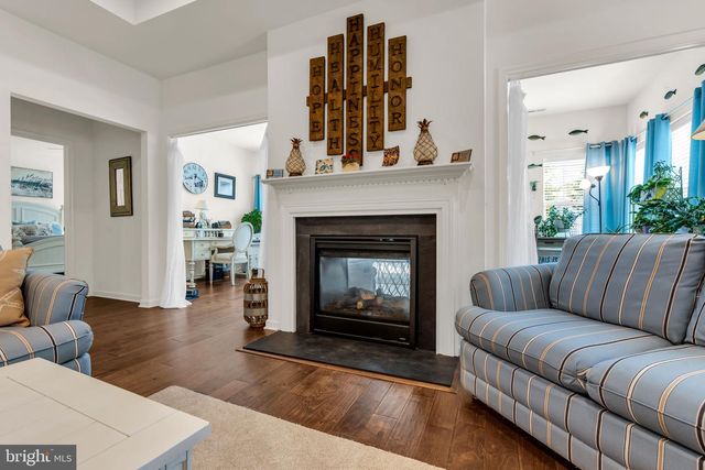 25 TWILIGHT DR, Barnegat, NJ 08005