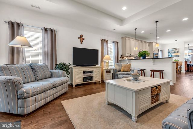 25 TWILIGHT DR, Barnegat, NJ 08005