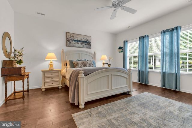 25 TWILIGHT DR, Barnegat, NJ 08005