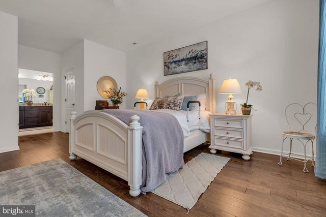 25 TWILIGHT DR, Barnegat, NJ 08005