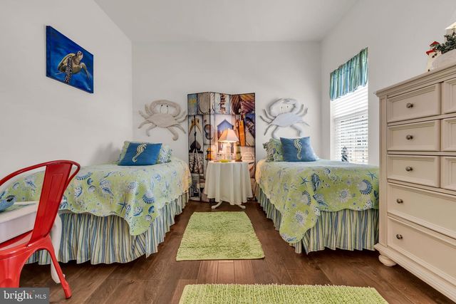 25 TWILIGHT DR, Barnegat, NJ 08005