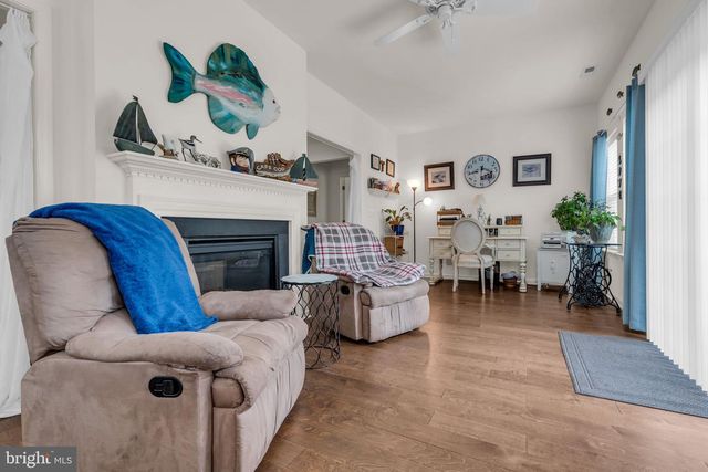 25 TWILIGHT DR, Barnegat, NJ 08005