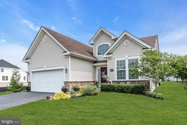 25 TWILIGHT DR, Barnegat, NJ 08005