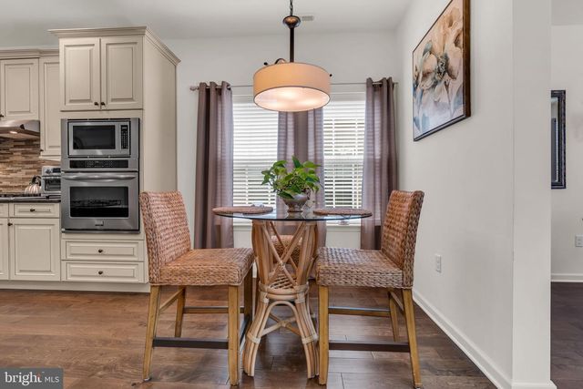 25 TWILIGHT DR, Barnegat, NJ 08005