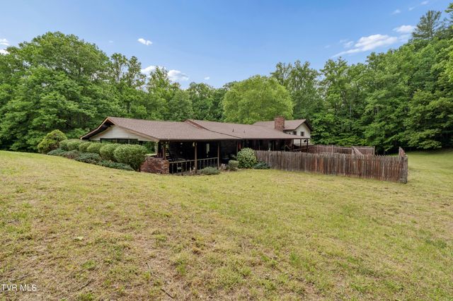 128 Lum Mcintosh Road, Erwin, TN 37650