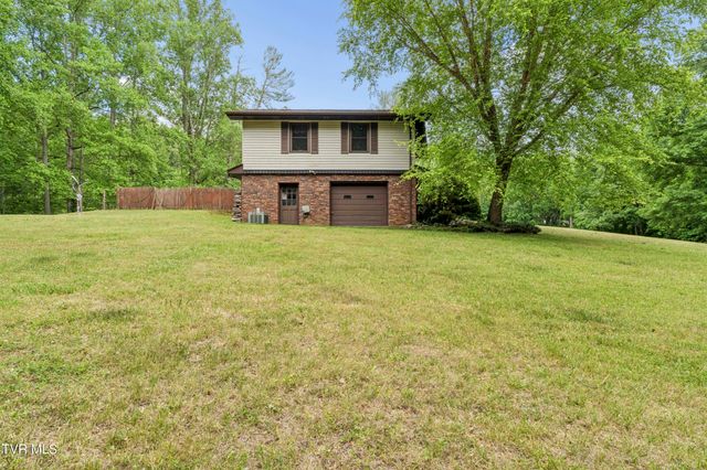 128 Lum Mcintosh Road, Erwin, TN 37650
