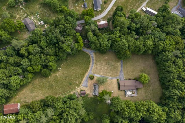128 Lum Mcintosh Road, Erwin, TN 37650