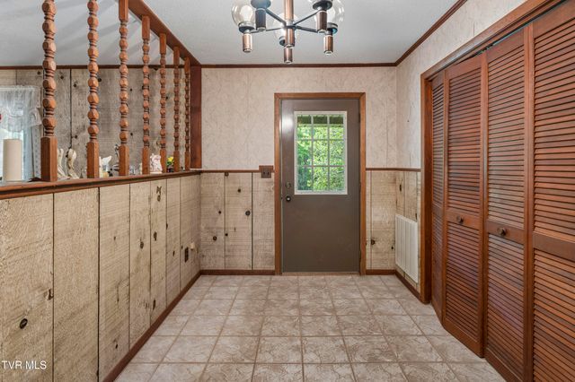 128 Lum Mcintosh Road, Erwin, TN 37650