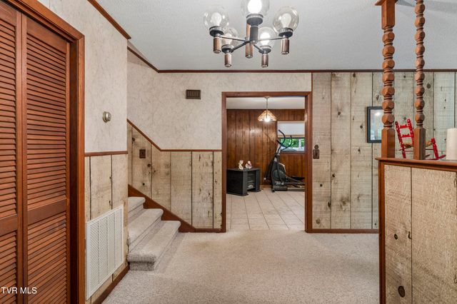 128 Lum Mcintosh Road, Erwin, TN 37650