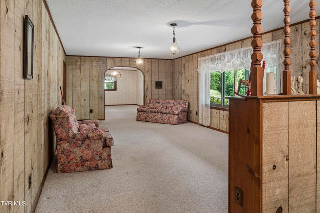 128 Lum Mcintosh Road, Erwin, TN 37650