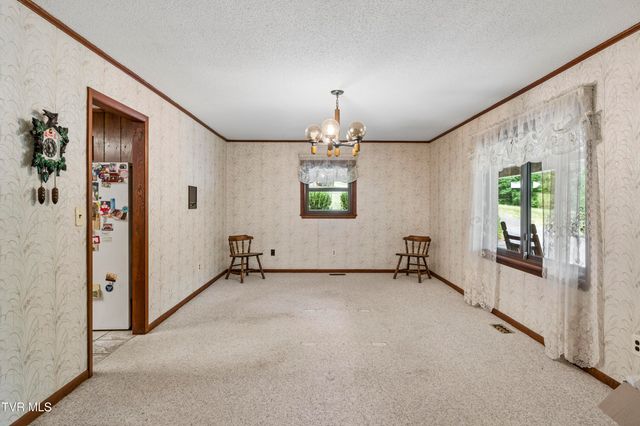 128 Lum Mcintosh Road, Erwin, TN 37650
