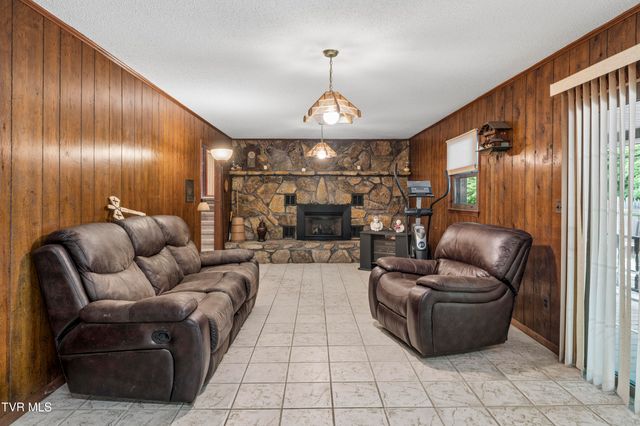 128 Lum Mcintosh Road, Erwin, TN 37650