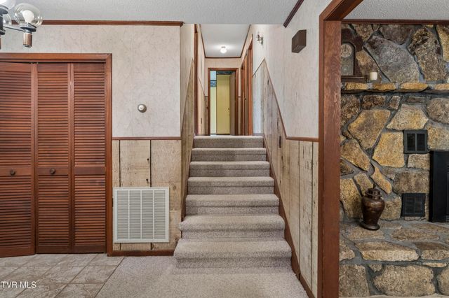 128 Lum Mcintosh Road, Erwin, TN 37650