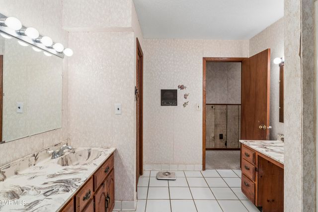 128 Lum Mcintosh Road, Erwin, TN 37650