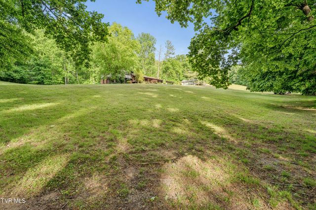 128 Lum Mcintosh Road, Erwin, TN 37650