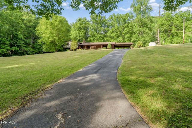 128 Lum Mcintosh Road, Erwin, TN 37650
