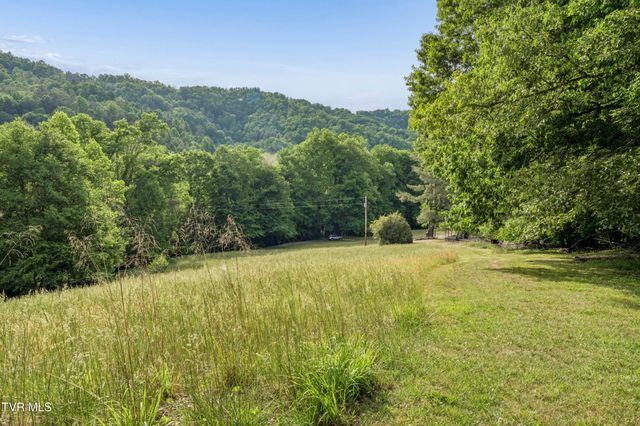 128 Lum Mcintosh Road, Erwin, TN 37650