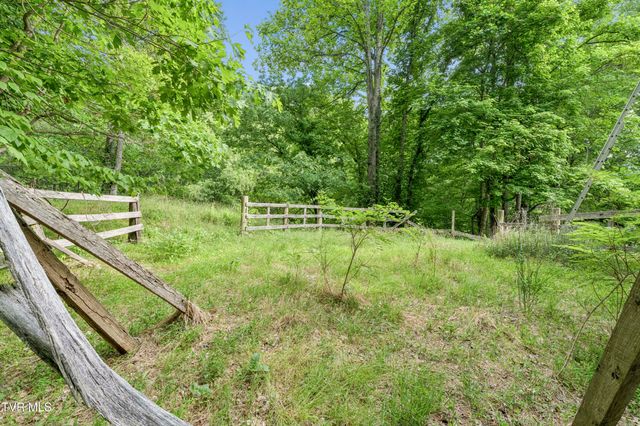 128 Lum Mcintosh Road, Erwin, TN 37650
