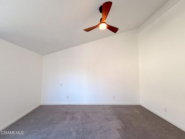 18242 Burbank Boulevard 8, Tarzana, CA 91356