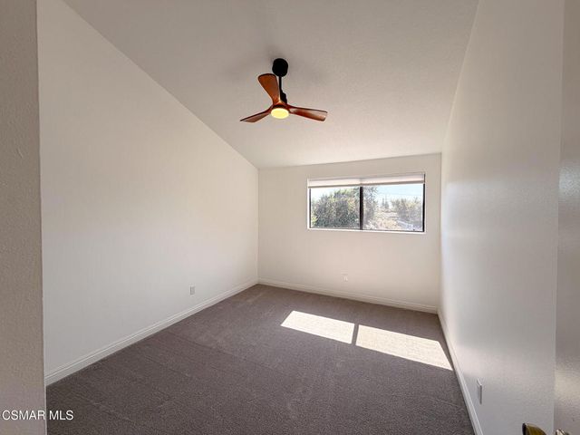 18242 Burbank Boulevard 8, Tarzana, CA 91356