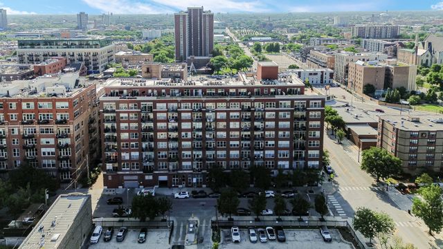 6 S Laflin Street 801, Chicago, IL 60607