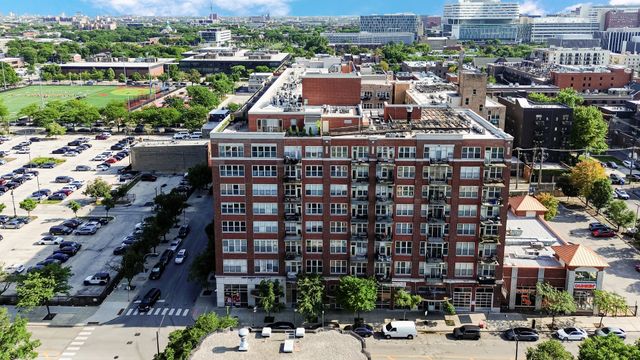 6 S Laflin Street 801, Chicago, IL 60607