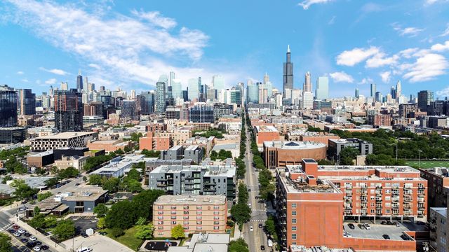 6 S Laflin Street 801, Chicago, IL 60607
