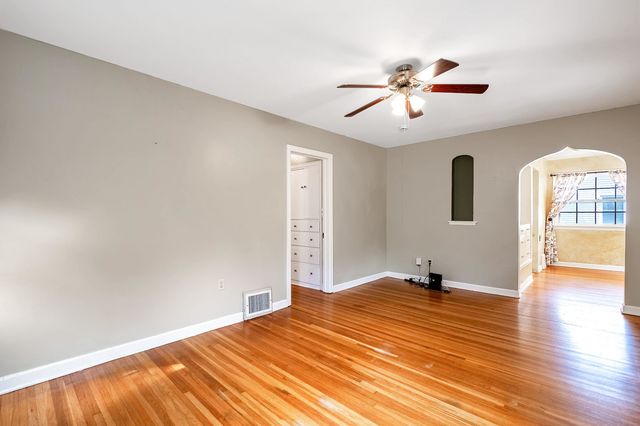 915 S Holyoke St., Wichita, KS 67218