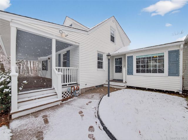 56 Buttonwood Place, Blauvelt, NY 10913