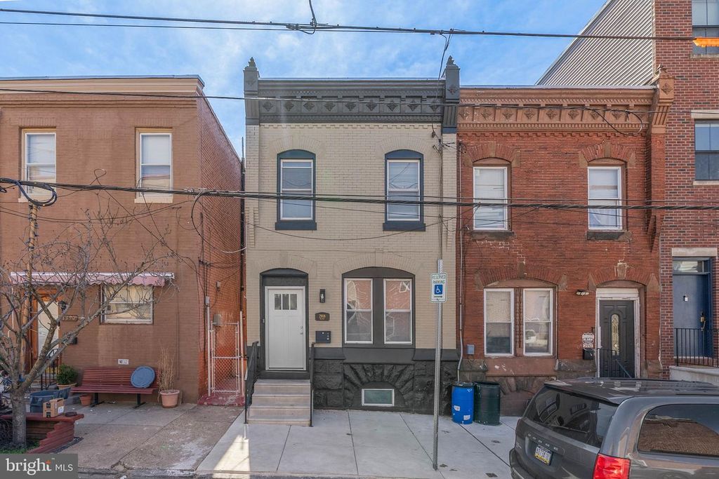 2908 W MASTER ST, Philadelphia, PA 19121