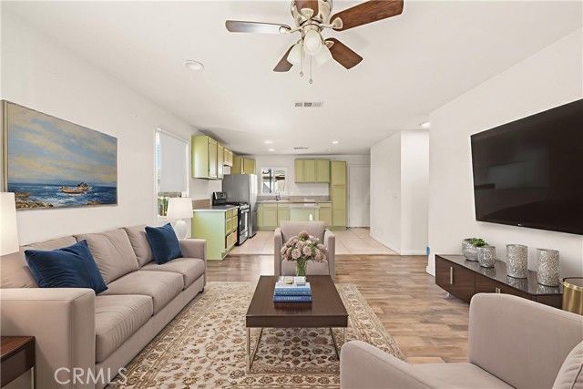 816 W G, Ontario, CA 91762