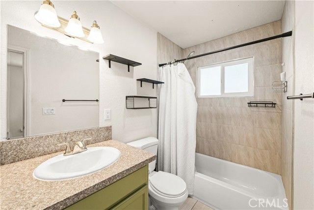 816 W G, Ontario, CA 91762