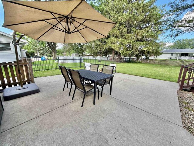 744 Sussex Drive, Janesville, WI 53546