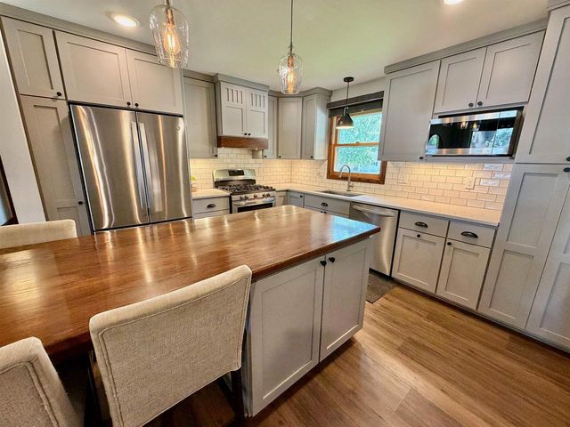 744 Sussex Drive, Janesville, WI 53546