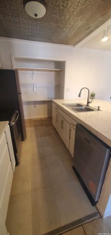 7206 MARBLE CREEK DR, San Antonio, TX 78238