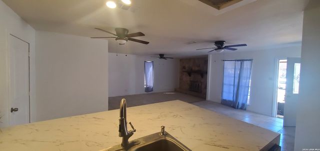 7206 MARBLE CREEK DR, San Antonio, TX 78238