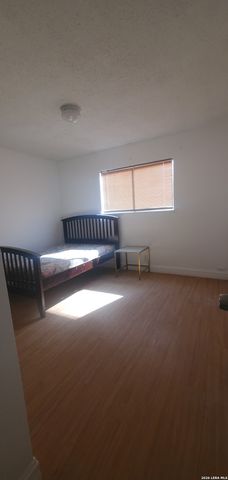 7206 MARBLE CREEK DR, San Antonio, TX 78238