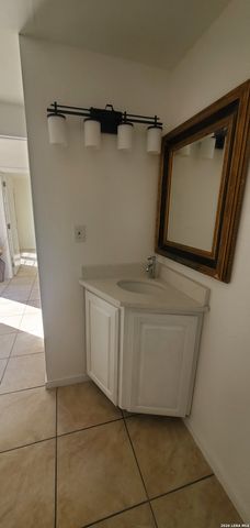 7206 MARBLE CREEK DR, San Antonio, TX 78238