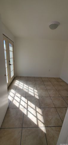 7206 MARBLE CREEK DR, San Antonio, TX 78238